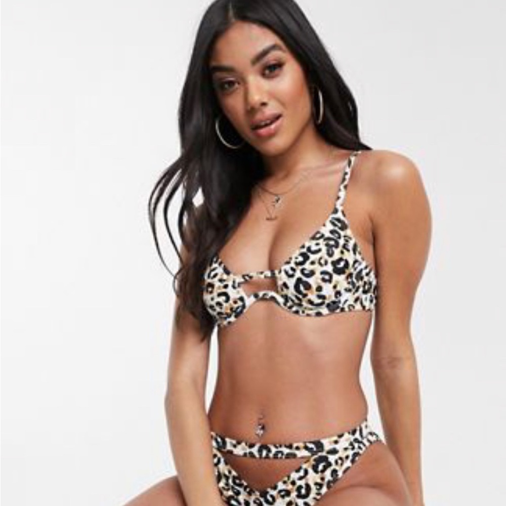 ASOS Luxe Palm plunge underwire Bikini top leopard print women’s size 6